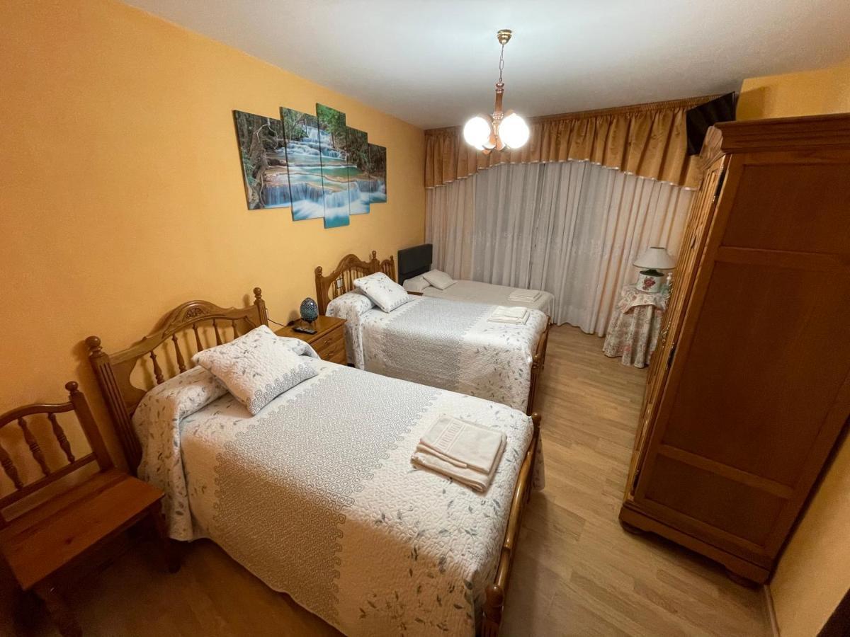 Habitaciones A Casa De Pepe Tríacastela Buitenkant foto