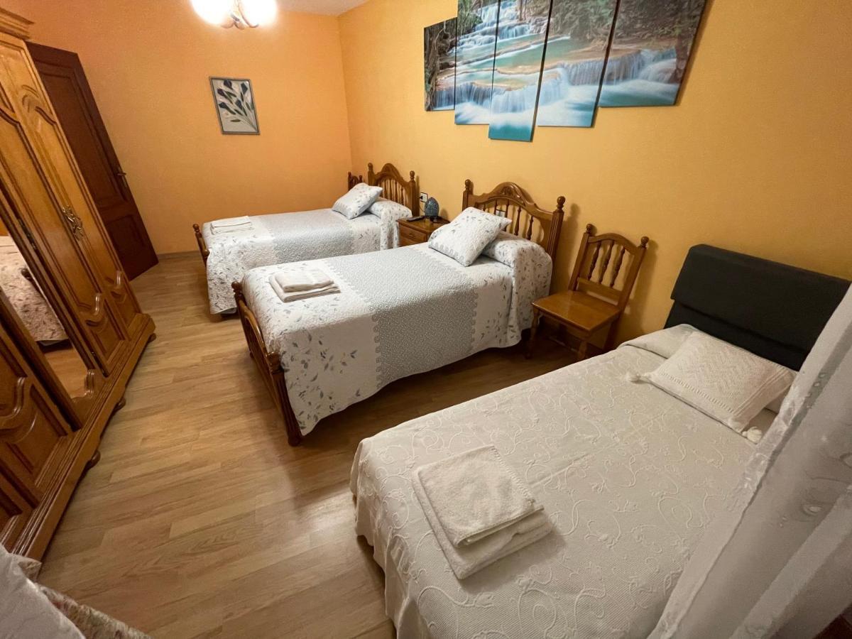 Habitaciones A Casa De Pepe Tríacastela Buitenkant foto